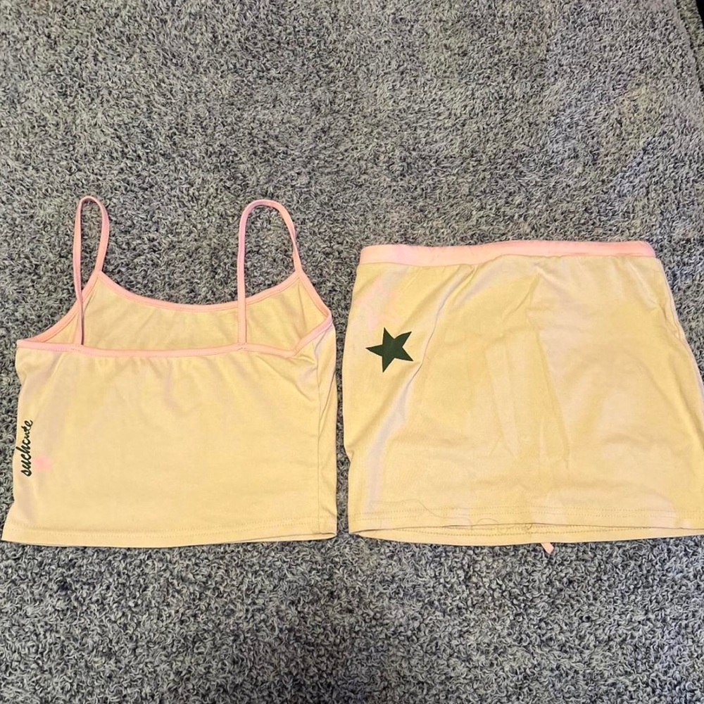 2 piece set - Picture 2 of 2